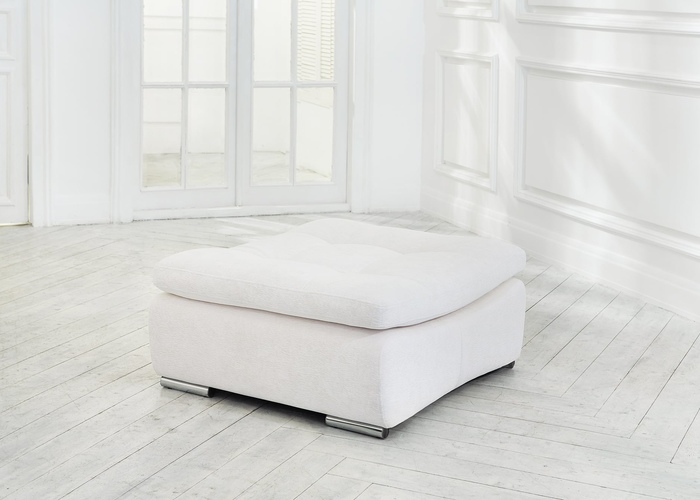 Модульный диван Mari Sole от Tanagra в интерьере. Цвет белый / слоновая кость